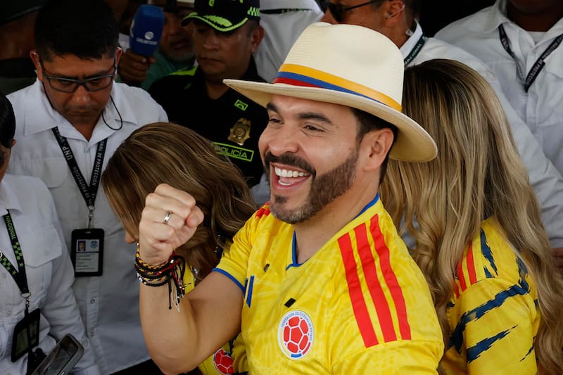 El ultraderechista de la Espriella ganó en segunda vuelta las elecciones presidenciales en Colombia al obtener 12,9 millones de votos.