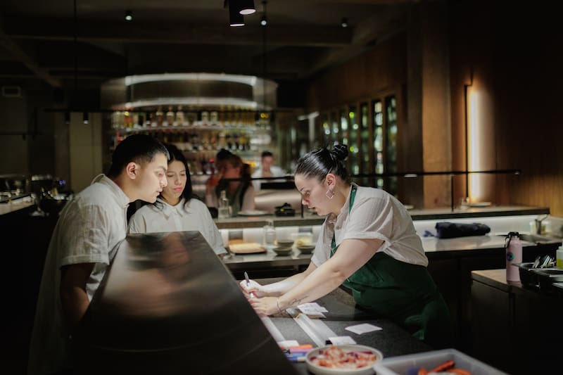 Un centro de gravedad indiscutible: la cocina abierta.