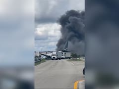 Un avión de carga de Amazon se salió de la pista en el aeropuerto de Miami y terminó cruzando una avenida: hay heridos