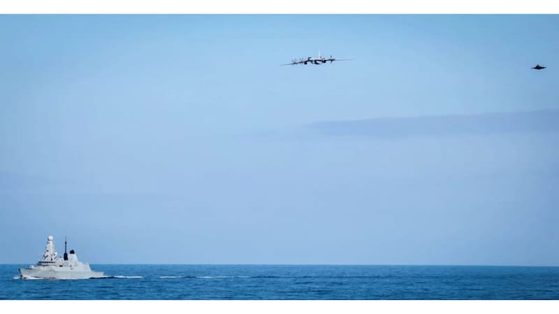 Un avión ruso activó las alarmas de Reino Unido: lanzaron artefactos para vigilar las aguas europeas y crece la tensión