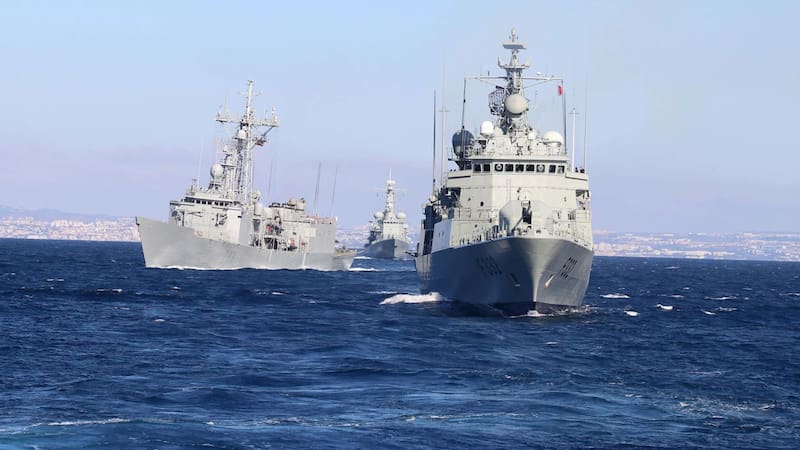 Un gigante europeo se prepara para la guerra y recibirá el primer portaaviones de su historia: así es el buque que le costó más de 132 millones de euros
Fuente: La Razón