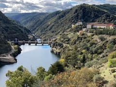 Un grupo de estadounidenses compró un pueblo deshabitado en Zamora y busca transformarlo en un destino de turismo internacional