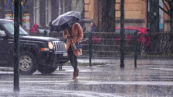 Se aproxima una tormenta negra con granizo: advierten por lluvias de hasta 30 mm en una hora e intensas precipitaciones