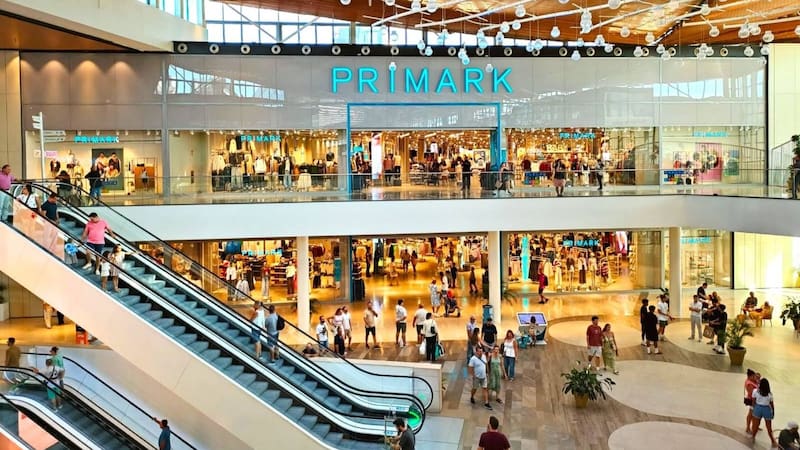 Una importante cadena de moda internacional renovará 13 tiendas en el país y creará 300 empleos