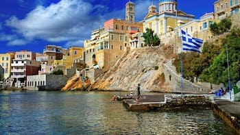 Buscan voluntarios para vivir gratis en una isla de Grecia: ofrecen alojamiento y solo 5 horas de trabajo por día