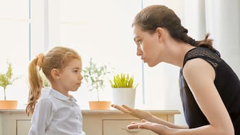 Una madre explicó cómo regula el uso de la IA en la crianza: “No quiero que mis hijos eviten el esfuerzo que los hace aprender”