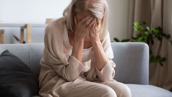 Una mujer retira todo el dinero de la cuenta de su hermana antes de que fallezca: la Justicia la condena a tributar la herencia