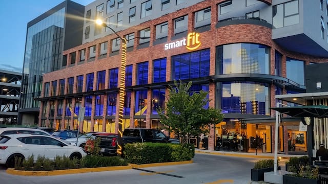 Smart Fit ya levanta 500 gimnasios en México... y va por más peso