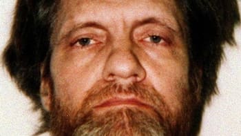 Fue un destacado matemático y terminó como uno de los criminales más buscados: quién fue el Unabomber y qué cuenta la nueva película de Netflix