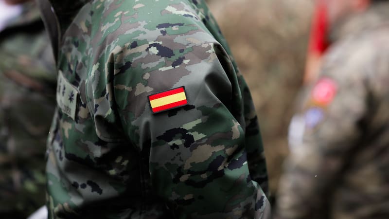 La nueva convocatoria de Defensa abre casi 3000 plazas en las Fuerzas Armadas y la Guardia Civil con requisitos, plazos y vías de acceso para 2026.