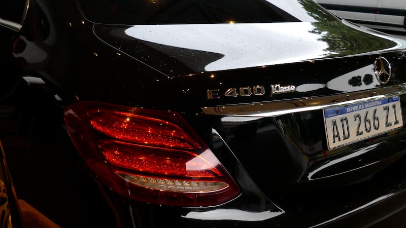 Universal cuenta con unidades híbridas y proyecta la incorporación de vehículos 100% eléctricos en el corto plazo, acompañando este proceso con una mirada institucional que requiere infraestructura adecuada y políticas públicas que impulsen la movilidad sustentable.