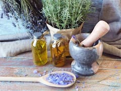 Aceite de romero y lavanda, romero y ricino contra la caída del cabello: estudio encontró 57.73% más crecimiento y 68.70% más grosor
