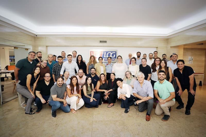 Plantilla de colaboradores que desempeñan tareas en las oficinas centrales de VACLOG.