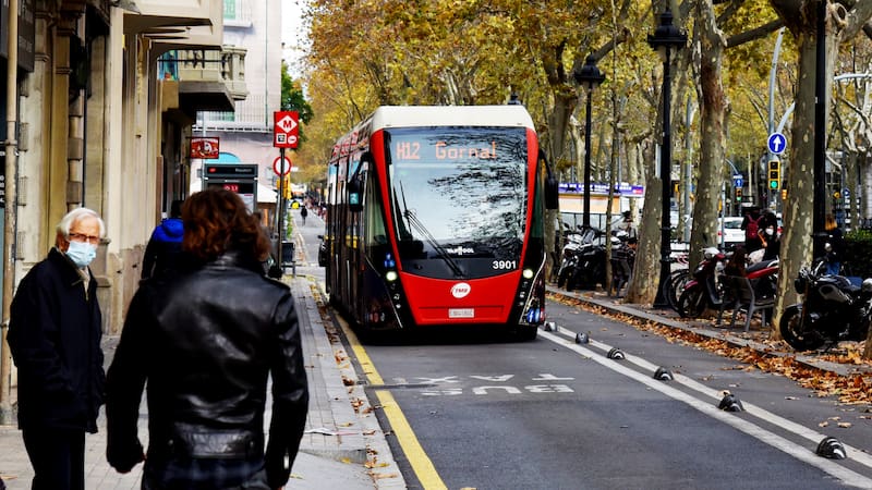 Estos serán los nuevos precios del transporte público para 2026 en Barcelona. Imagen: Shutterstock.