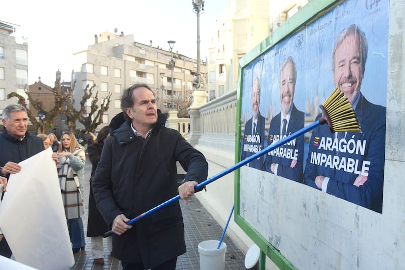 Jorge Azcón apuesta por una campaña basada en propuestas y gestión, con la gobernabilidad como uno de los ejes del debate.