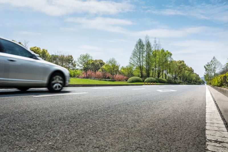Los coches que no podrán circular jueves, 6 de agosto de 2026.