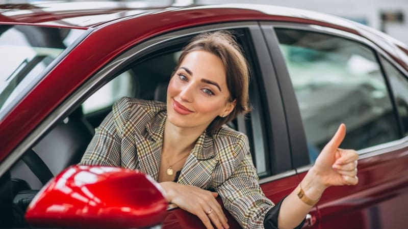 Los coches que no podrán circular viernes, 13 de febrero de 2026.