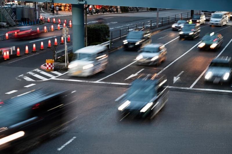 Los coches que no podrán circular martes, 18 de agosto de 2026.