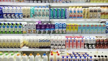 Peligra la venta de leche infantil en todos los supermercados: advierten contaminación que provoca vómito y diarrea