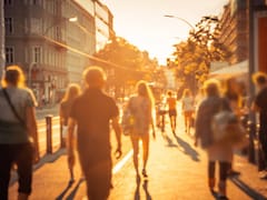 Alerta de salud en todo el país | El cuerpo duerme menos y debe resistir más: arranca la temporada de días más largos y noches más cortas