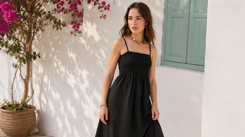 Este vestido de algodón es ideal para el verano: es tendencia en Lidl y se consigue por menos de 8 euros.