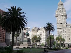 Giro histórico: Uruguay anunciará un plan de desdolarización de su economía