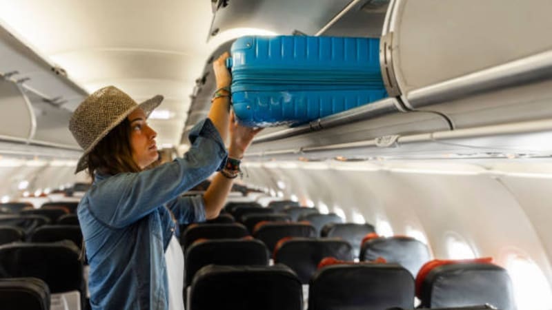 El truco que aplican los pasajeros para ahorrar espacio y viajar con equipaje ligero. (Fuente: archivo)