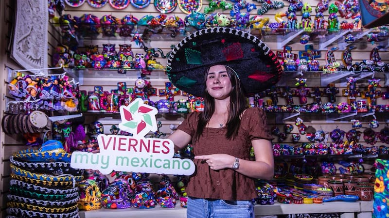 Aspectos del programa Viernes Muy Mexicano, impulsado por Concanaco Servytur.