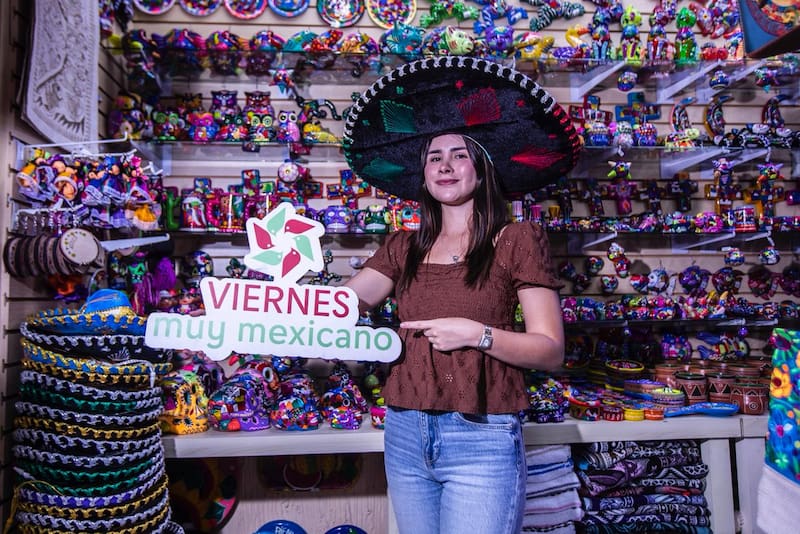 Aspectos del programa Viernes Muy Mexicano, impulsado por Concanaco Servytur.