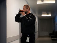 Aumento confirmado para los vigilantes: ¿cuánto cobrarán en febrero de 2026?