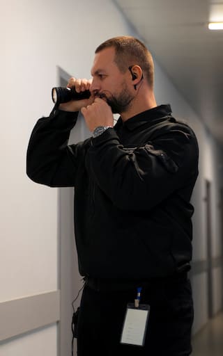 Aumento confirmado para los vigilantes: ¿cuánto cobrarán en febrero de 2026?