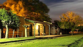 Parrilla a la cruz y aire de campo: el pueblo bonaerense de menos de 500 habitantes perfecto para desconectarse el fin de semana largo