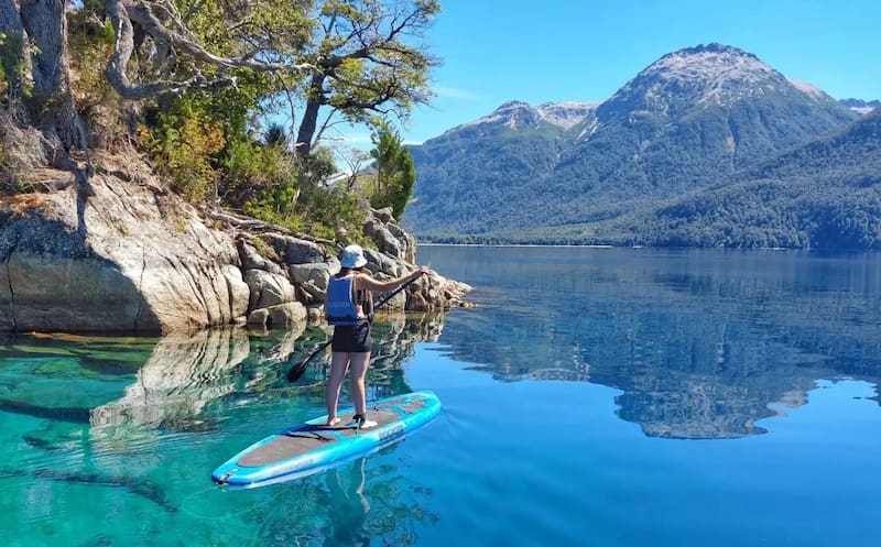 En Villa Traful se puede disfrutar del stand up paddle