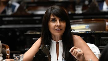 Villaverde retiró su renuncia en Diputados y se asegura los fueros por si no se destraba en el Senado