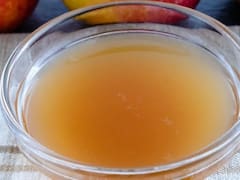 Mezclar vinagre con agua oxigenada | Por qué recomiendan hacerlo y para qué sirve