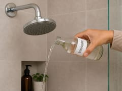 Para qué sirve limpiar la ducha con vinagre caliente y cada cuánto conviene hacerlo