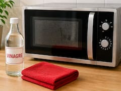 Limpiar con vinagre el microondas: por qué lo recomiendan los expertos y para qué sirve
