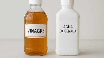 Mezclar una porción de vinagre con agua oxigenada: para qué sirve y por qué recomiendan hacerlo