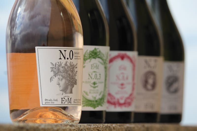 Domaine EdeM es una de las bodegas internacionales que ofrece alternativas NoLo en el país