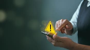 Cambian los móviles para siempre: una nueva normativa obliga a las empresas a realizar esta modificación a partir de 2027