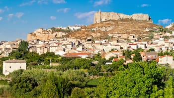 El pueblo de Zaragoza que combina vino, historia y la pintura más famosa de España: qué lo hace un destino único