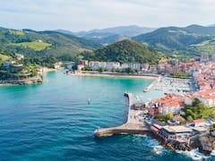 Este pueblo queda a una hora de Bilbao y tiene uno de los puertos más bellos del País Vasco