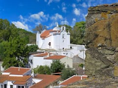 El secreto mejor guardado de Portugal | El pueblo medieval de poco más de 1000 personas que enamora con su castillo y playas