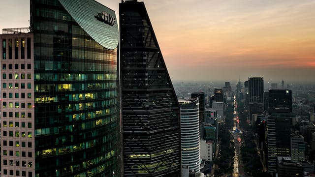 Banobras coloca MXN $18,000 millones en la BMV para fondeo de operaciones de crédito