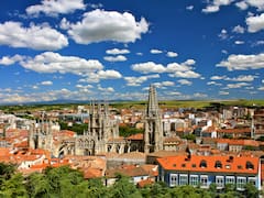 La ciudad que queda a menos de 2 horas de Bilbao y es el hogar de uno de los más hermosos Patrimonios de la Humanidad