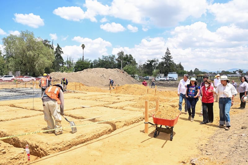 El arranque se dio en Teotihuacán, donde comenzaron a construirse las primeras 96 viviendas.