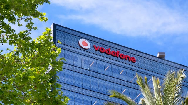 Zegona devuelve el préstamo que Vodafone le facilitó para la compra de la filial española y reduce la deuda en 200 millones