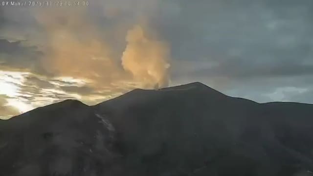 Volcán Puracé en el Cauca pasa de alerta amarilla a naranja por aumento notorio de su actividad: ¿qué significa?