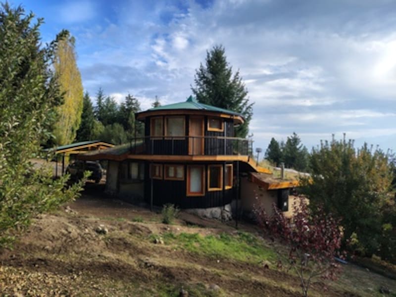 Buscan voluntarios entre 30 y 43 años para vivir gratis en el pueblo más hermoso de la Patagonia: ofrecen alojamiento y almuerzo.