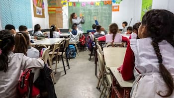 Cambian los vouchers educativos: qué requisito clave modificó el Gobierno para garantizar la “trayectoria escolar”